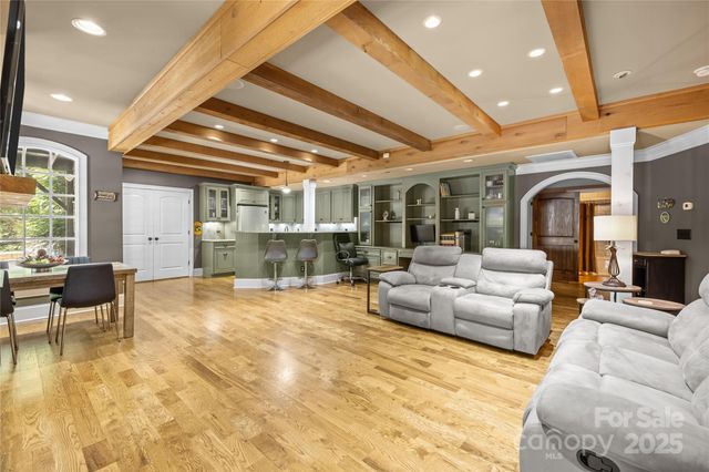 6800 Augustine Way, Charlotte, NC 28270