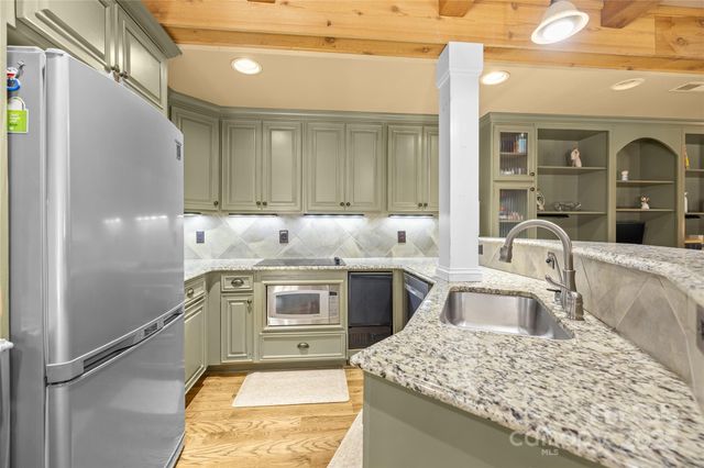 6800 Augustine Way, Charlotte, NC 28270