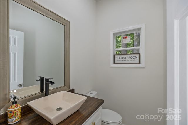 6800 Augustine Way, Charlotte, NC 28270