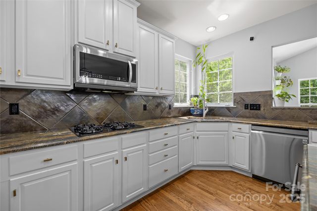 6800 Augustine Way, Charlotte, NC 28270