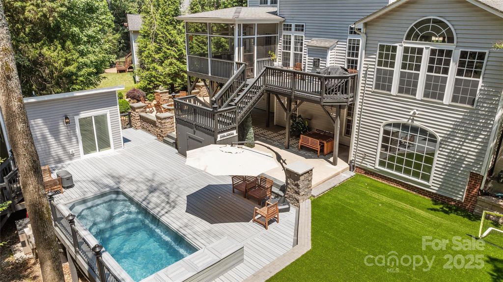 6800 Augustine Way, Charlotte, NC 28270