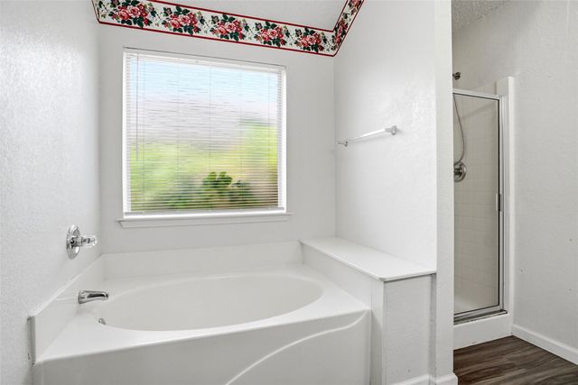 7103 Greenspoint Drive, Arlington, TX 76001