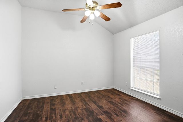 7103 Greenspoint Drive, Arlington, TX 76001