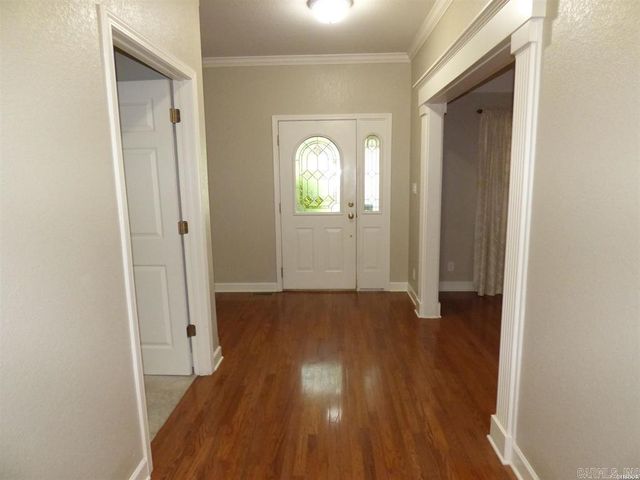 322 Fox Run Circle, Hot Springs, AR 71901