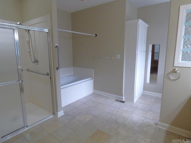 322 Fox Run Circle, Hot Springs, AR 71901