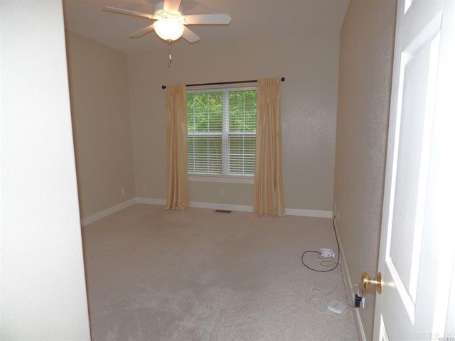322 Fox Run Circle, Hot Springs, AR 71901