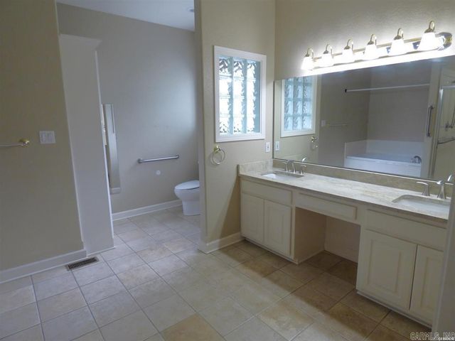 322 Fox Run Circle, Hot Springs, AR 71901