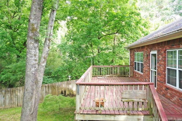 322 Fox Run Circle, Hot Springs, AR 71901