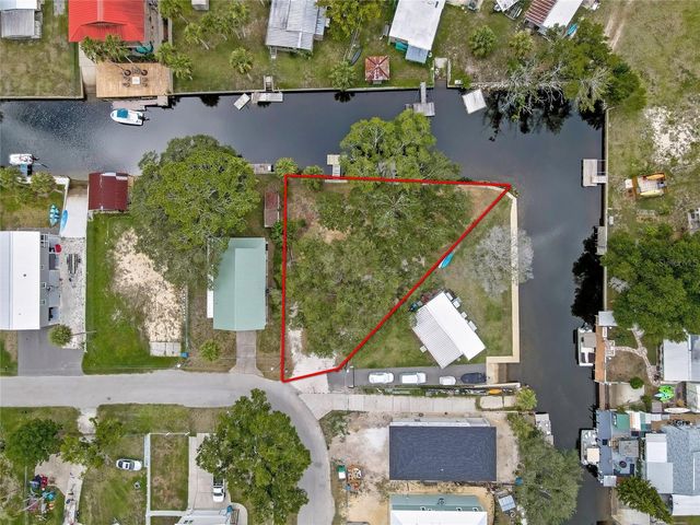 6134 ISLAND DRIVE, Weeki Wachee, FL 34607