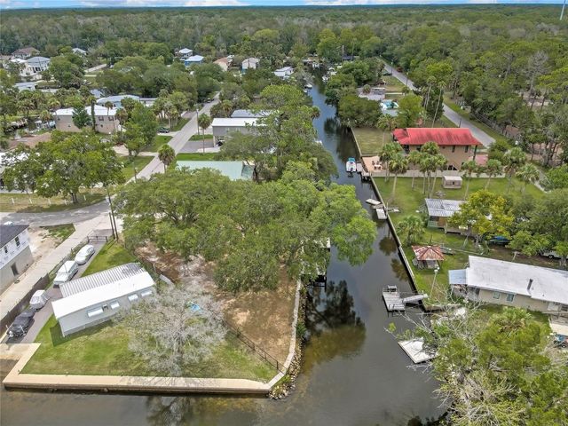 6134 ISLAND DRIVE, Weeki Wachee, FL 34607