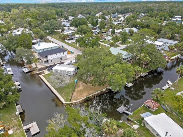 6134 ISLAND DRIVE, Weeki Wachee, FL 34607