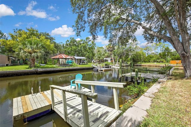 6134 ISLAND DRIVE, Weeki Wachee, FL 34607