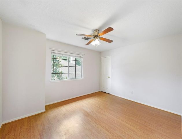 25719 Bearborough Drive, Spring, TX 77386