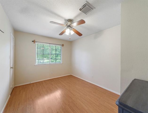 25719 Bearborough Drive, Spring, TX 77386