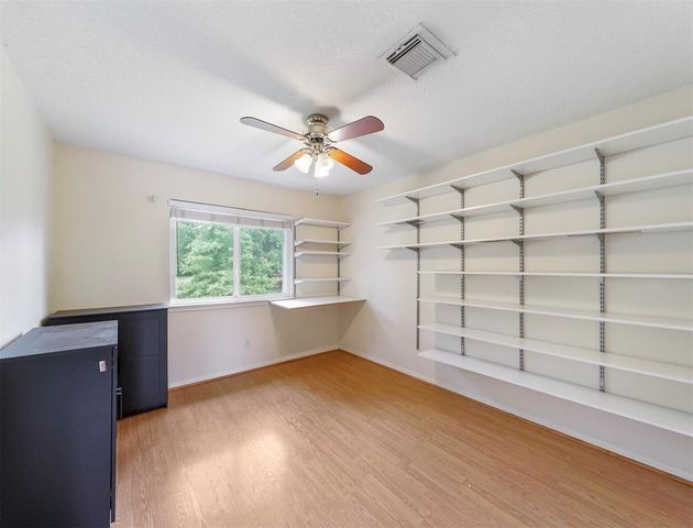 25719 Bearborough Drive, Spring, TX 77386