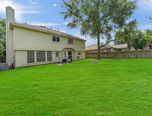 25719 Bearborough Drive, Spring, TX 77386