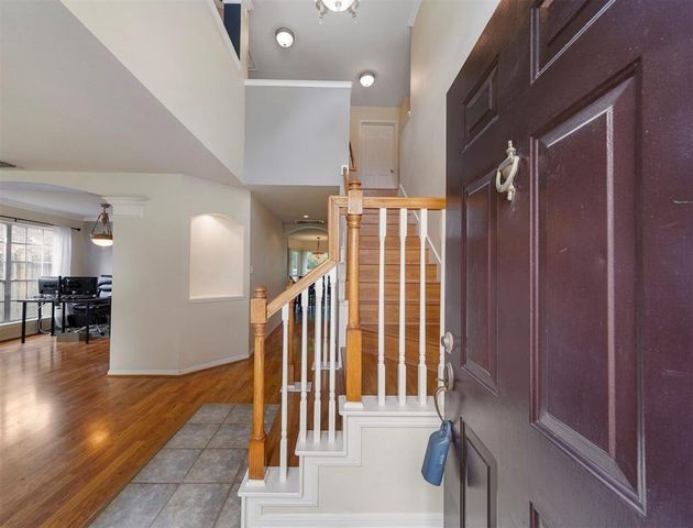 25719 Bearborough Drive, Spring, TX 77386