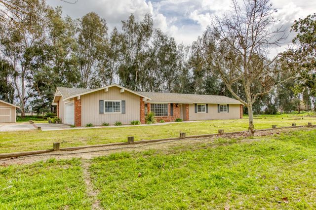 16036 S Del Rey Avenue, Kingsburg, CA 93631