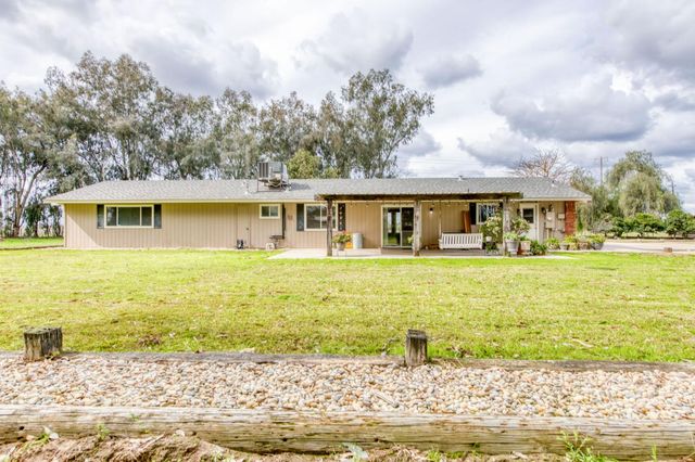 16036 S Del Rey Avenue, Kingsburg, CA 93631