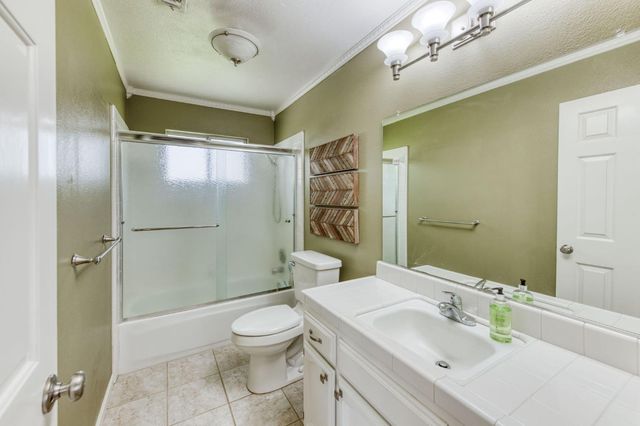 16036 S Del Rey Avenue, Kingsburg, CA 93631