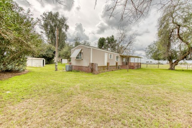 16036 S Del Rey Avenue, Kingsburg, CA 93631