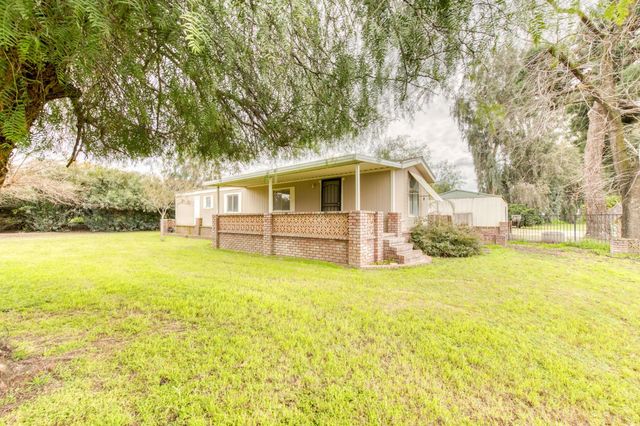 16036 S Del Rey Avenue, Kingsburg, CA 93631