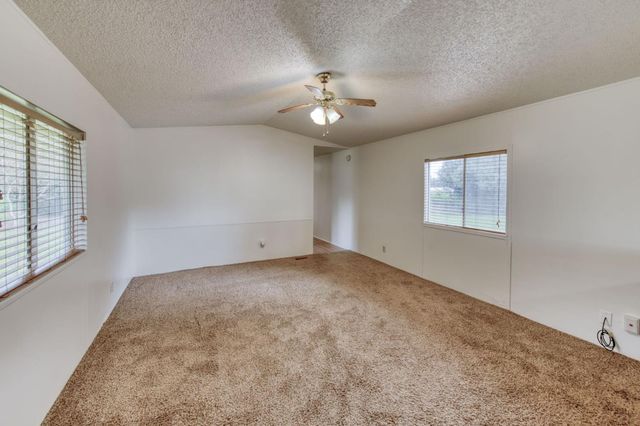 16036 S Del Rey Avenue, Kingsburg, CA 93631