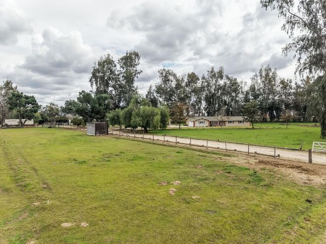 16036 S Del Rey Avenue, Kingsburg, CA 93631