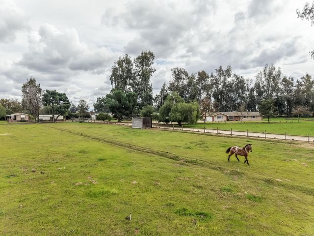 16036 S Del Rey Avenue, Kingsburg, CA 93631