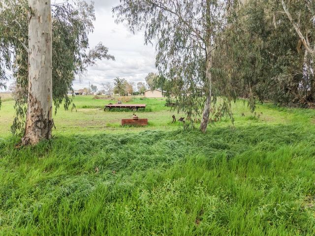 16036 S Del Rey Avenue, Kingsburg, CA 93631