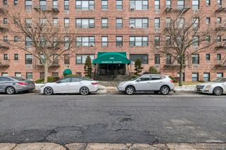 120 Horton Highway 12D, Mineola, NY 11501