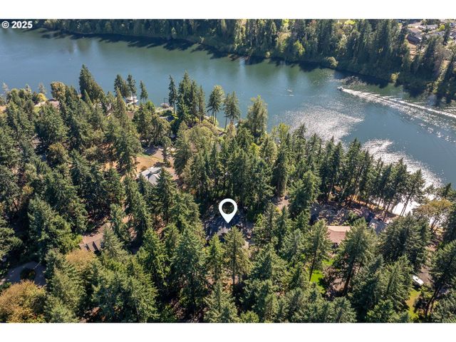 30946 Sw RIVER LANE Rd, West Linn, OR 97068