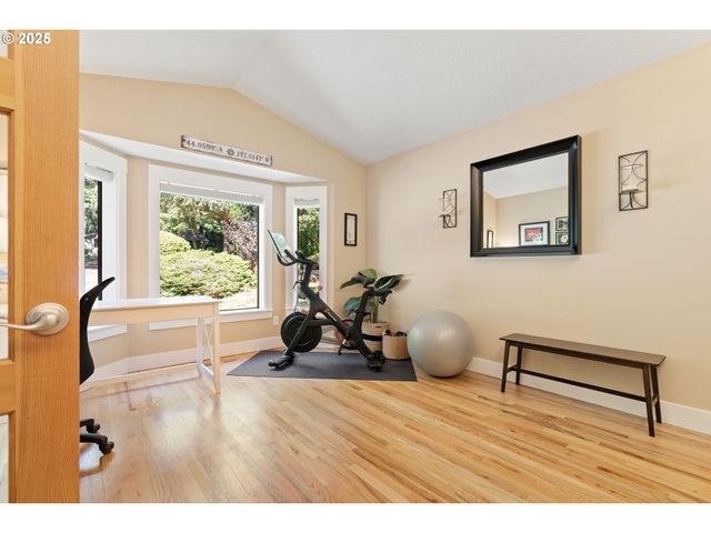 30946 Sw RIVER LANE Rd, West Linn, OR 97068
