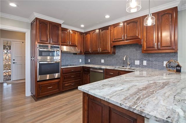 40 Sanderlin Mountain Drive, Jasper, GA 30143