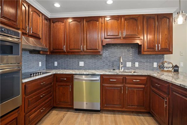 40 Sanderlin Mountain Drive, Jasper, GA 30143