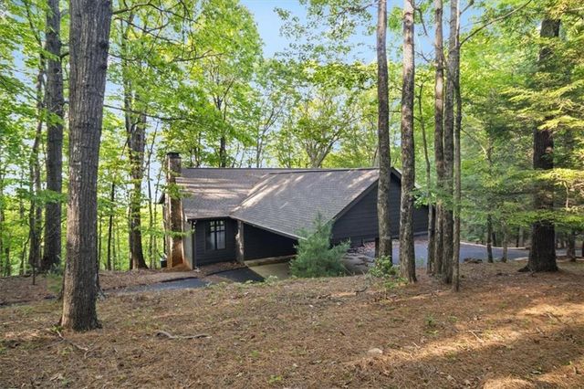40 Sanderlin Mountain Drive, Jasper, GA 30143