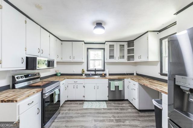 2411 Old Holton Road, Macon, GA 31204