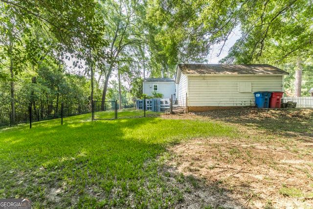 2411 Old Holton Road, Macon, GA 31204