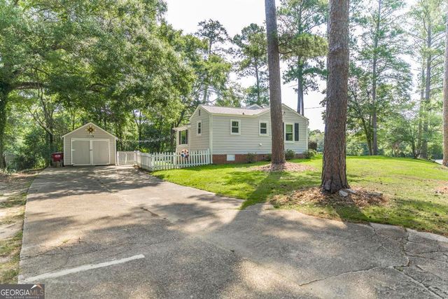 2411 Old Holton Road, Macon, GA 31204