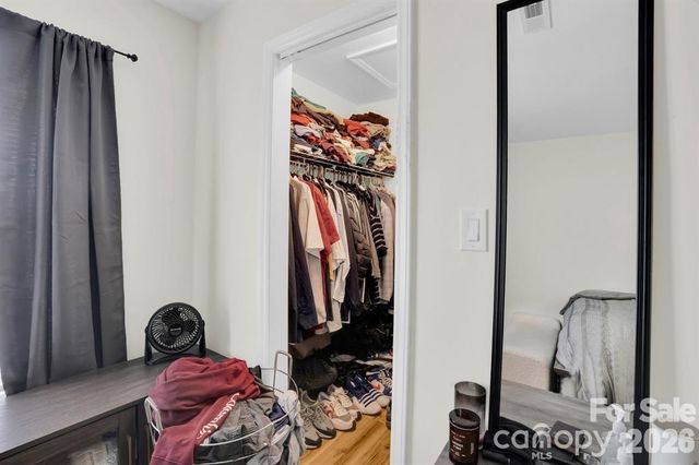 2911 Iron Gate Lane, Charlotte, NC 28212