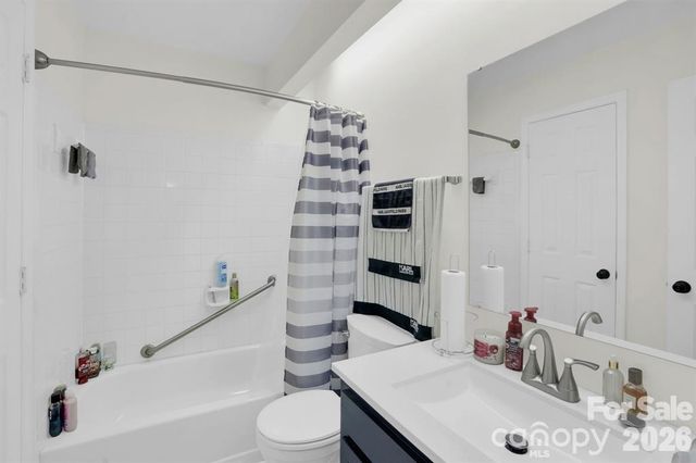 2911 Iron Gate Lane, Charlotte, NC 28212