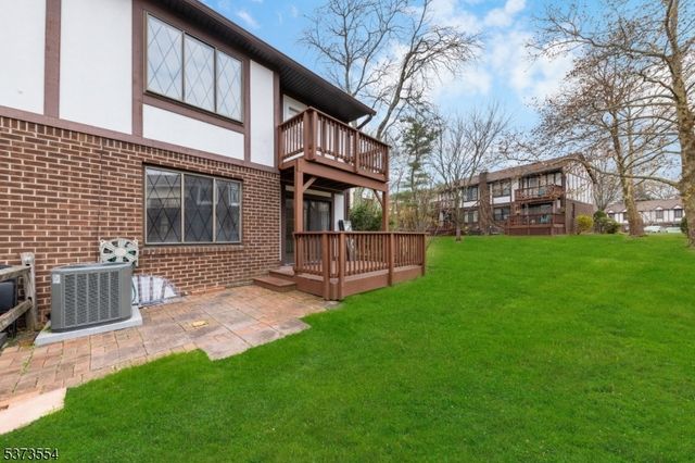 46 Dorchester Ct, Hillsborough Twp., NJ 08844