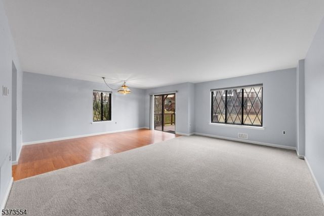 46 Dorchester Ct, Hillsborough Twp., NJ 08844