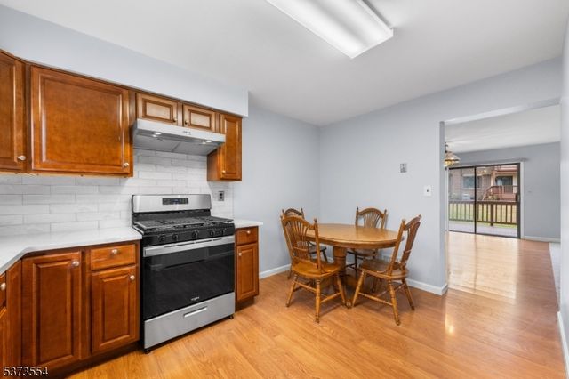 46 Dorchester Ct, Hillsborough Twp., NJ 08844