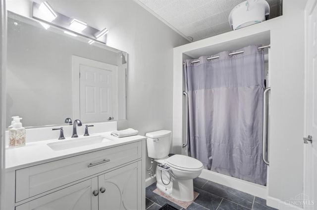 890 Weller Avenue, Hamilton, OH 45015