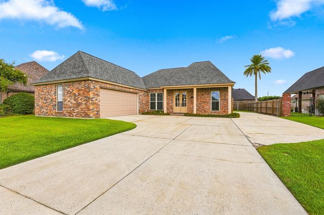 3394 Caleb Dr, Houma, LA 70360