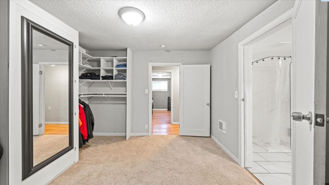 1082 N 61st Ave, West Richland, WA 99353