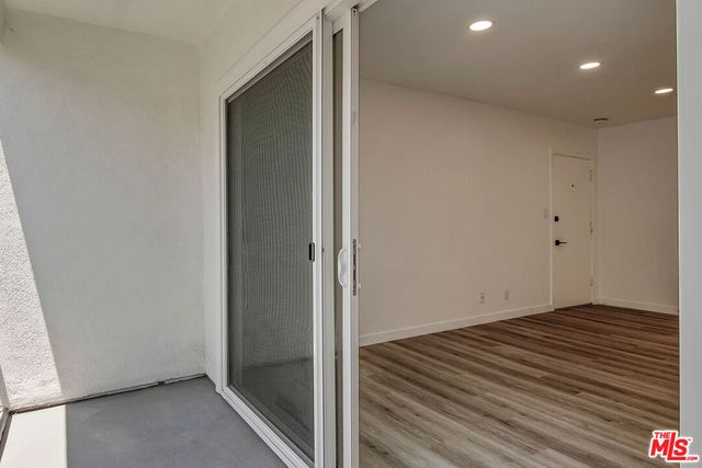 1021 N Genesee Avenue 8, West Hollywood, CA 90046