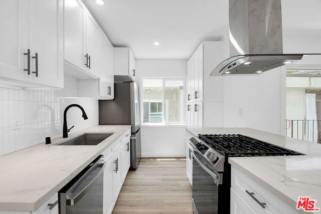 1021 N Genesee Avenue 8, West Hollywood, CA 90046