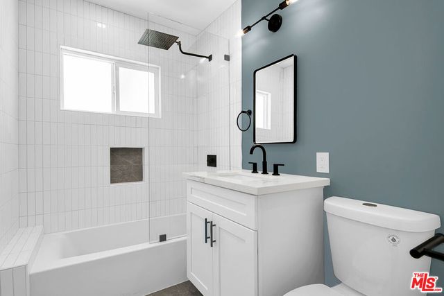 1021 N Genesee Avenue 8, West Hollywood, CA 90046